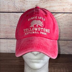 EUC Shore Trendz Red & White Yellowstone National Park Adjustable Dad Cap